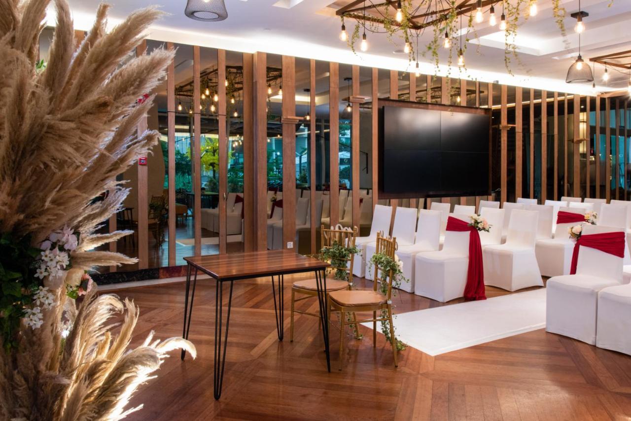 Olive Tree Hotel Penang Bayan Lepas Exteriör bild