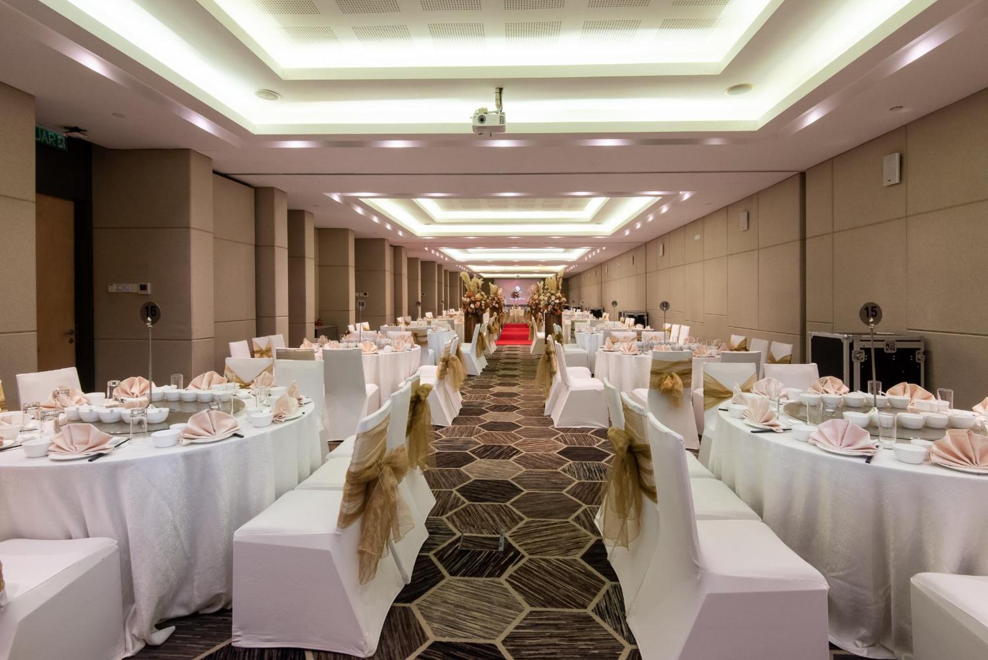Olive Tree Hotel Penang Bayan Lepas Exteriör bild